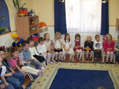 007. Mikul&aacute;s